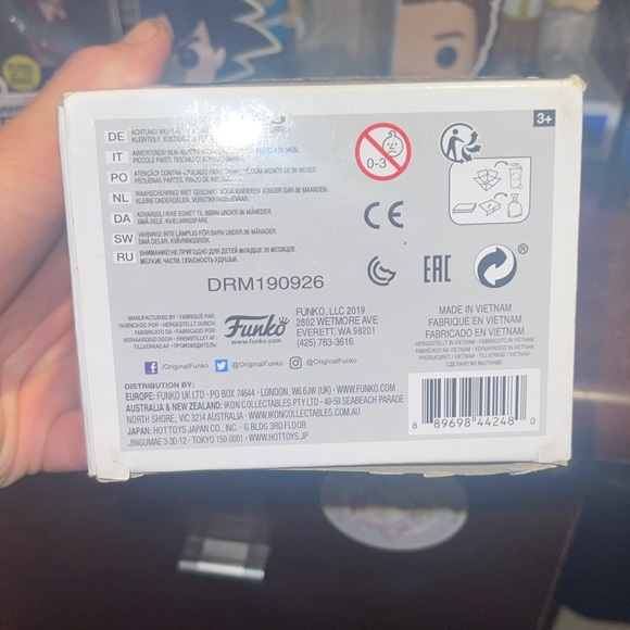 Pop figure #664 - Picture 3 of 4